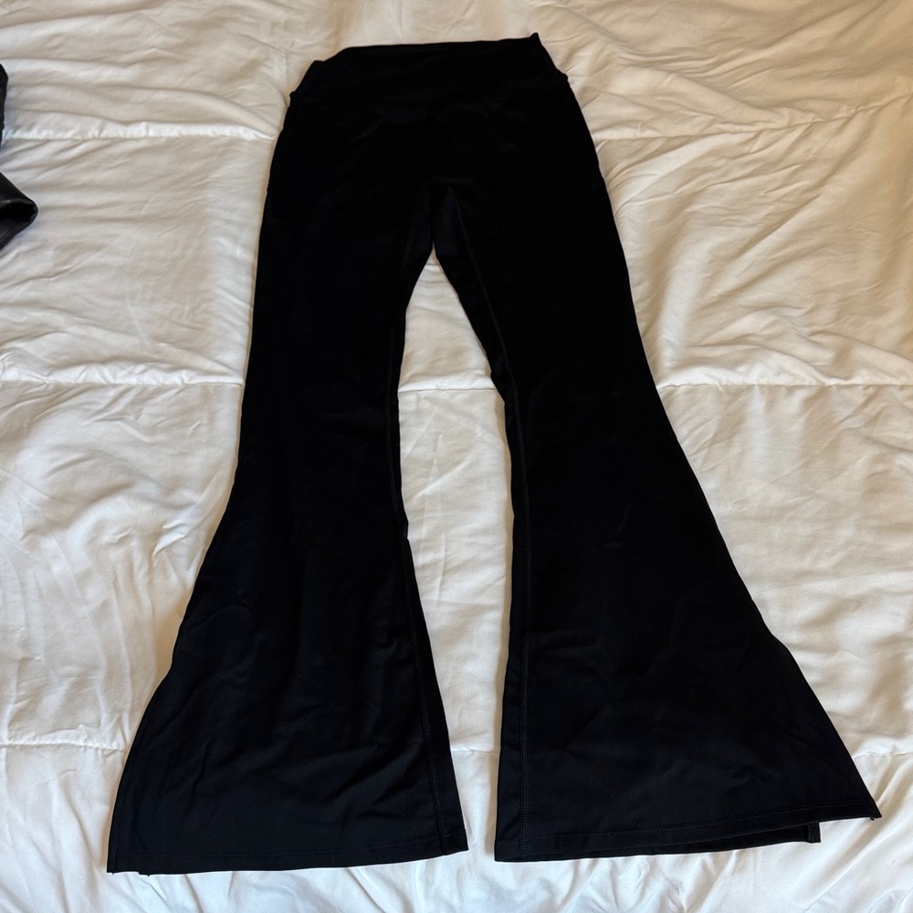 ALO Yoga Black Flare Pants